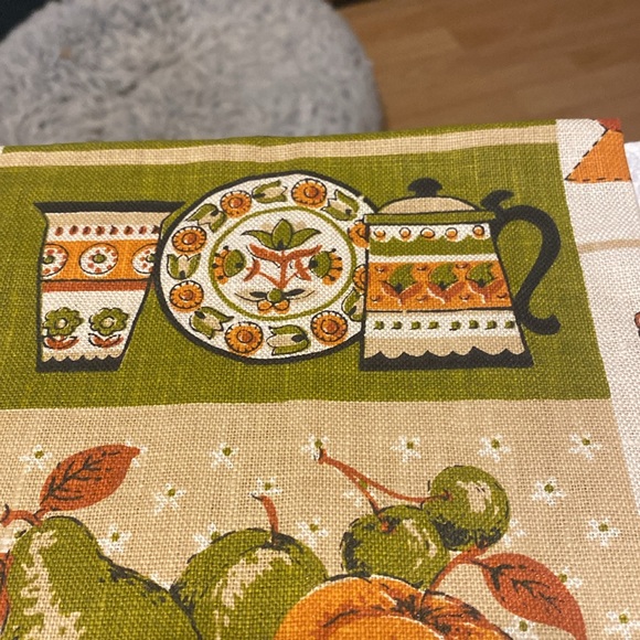 Parisian Prints linen towel 1960’s New never used - Picture 3 of 6